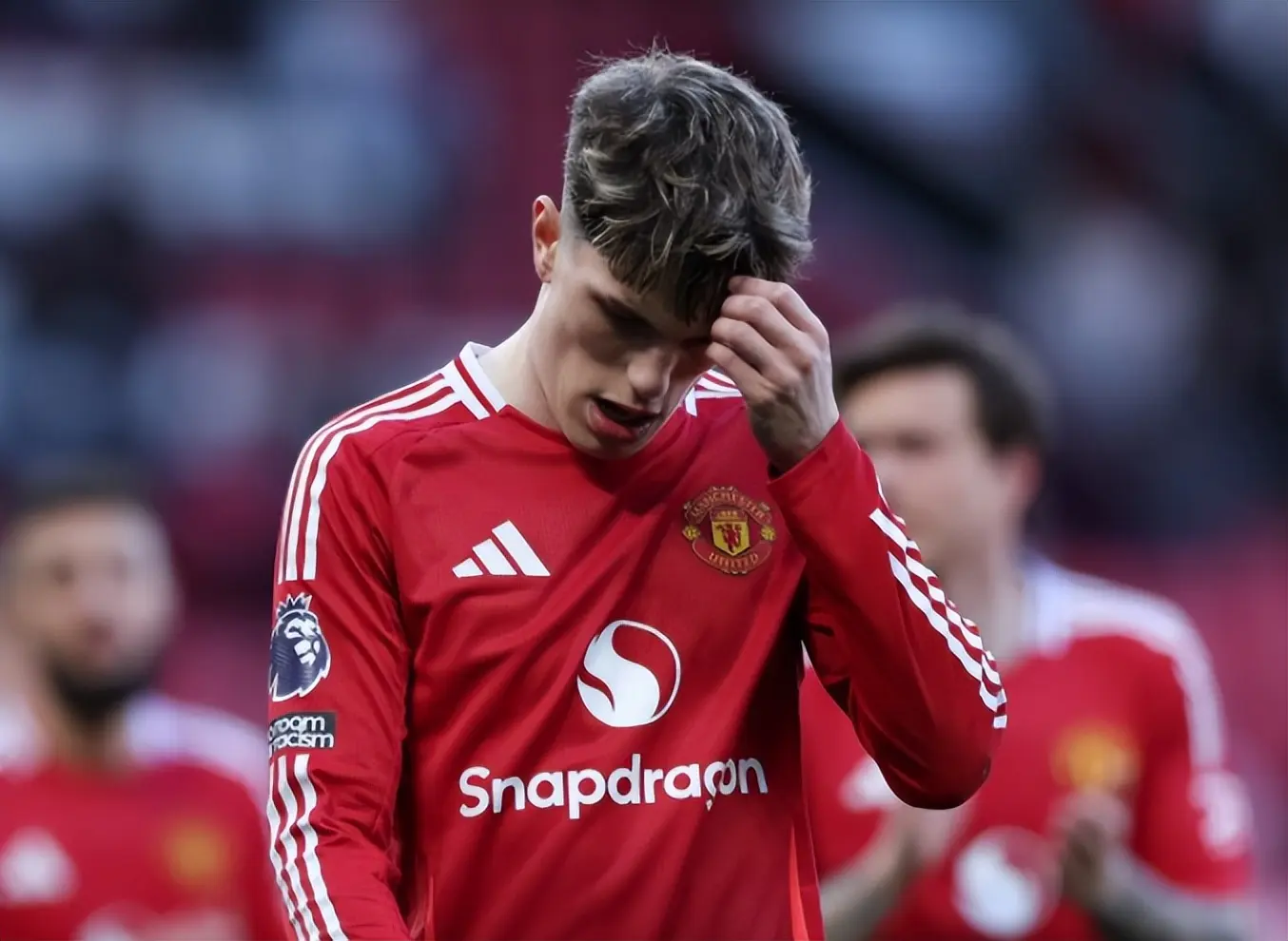 抵触阿莫林, 需要在更衣, 与阿莫林形 抵触阿莫林, 需要在更衣, 与阿莫林形