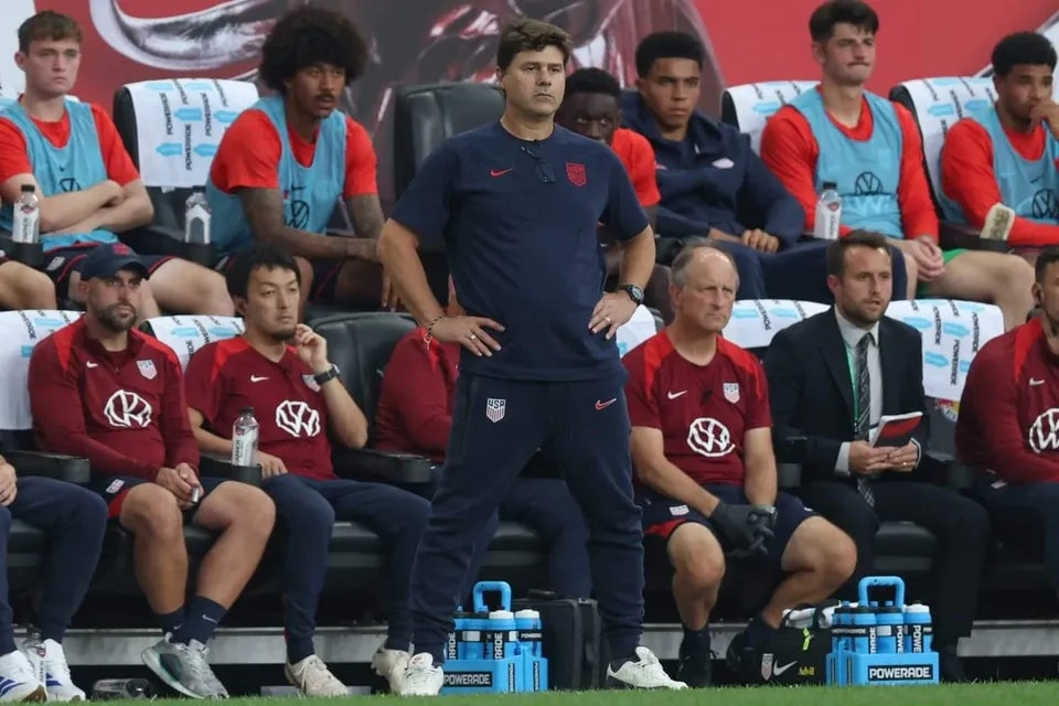 的带领下 的带领下