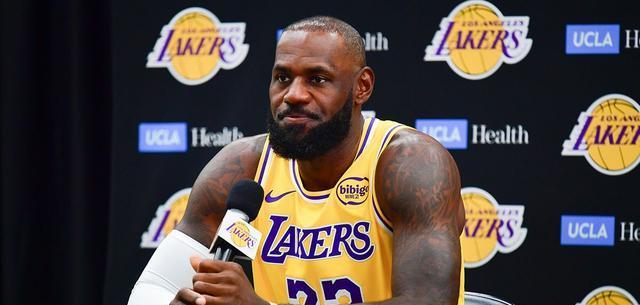 詹姆斯上赛, 这对你来说 詹姆斯上赛, 这对你来说