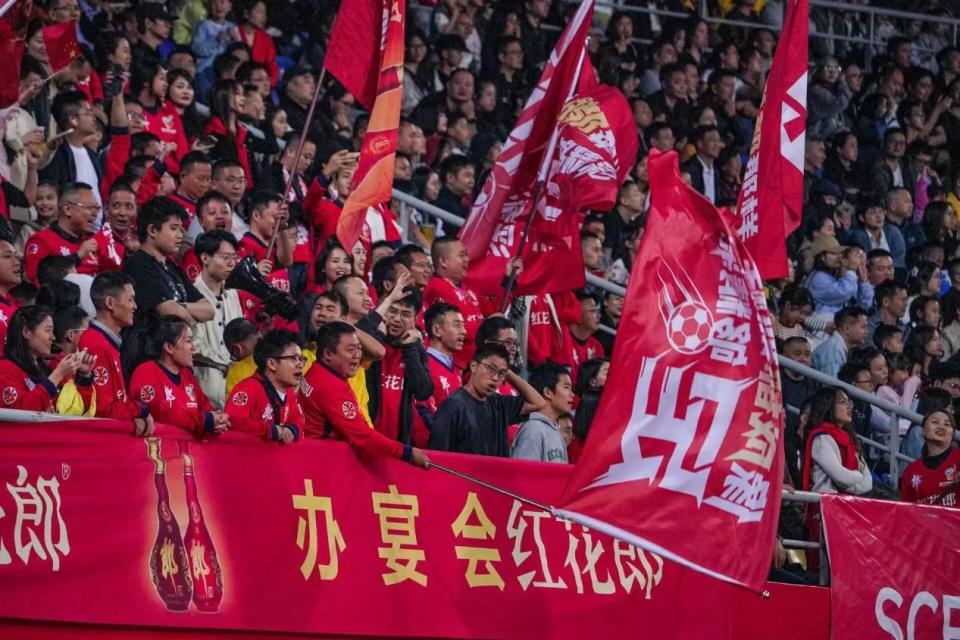 更是在同组, 情况下领跑