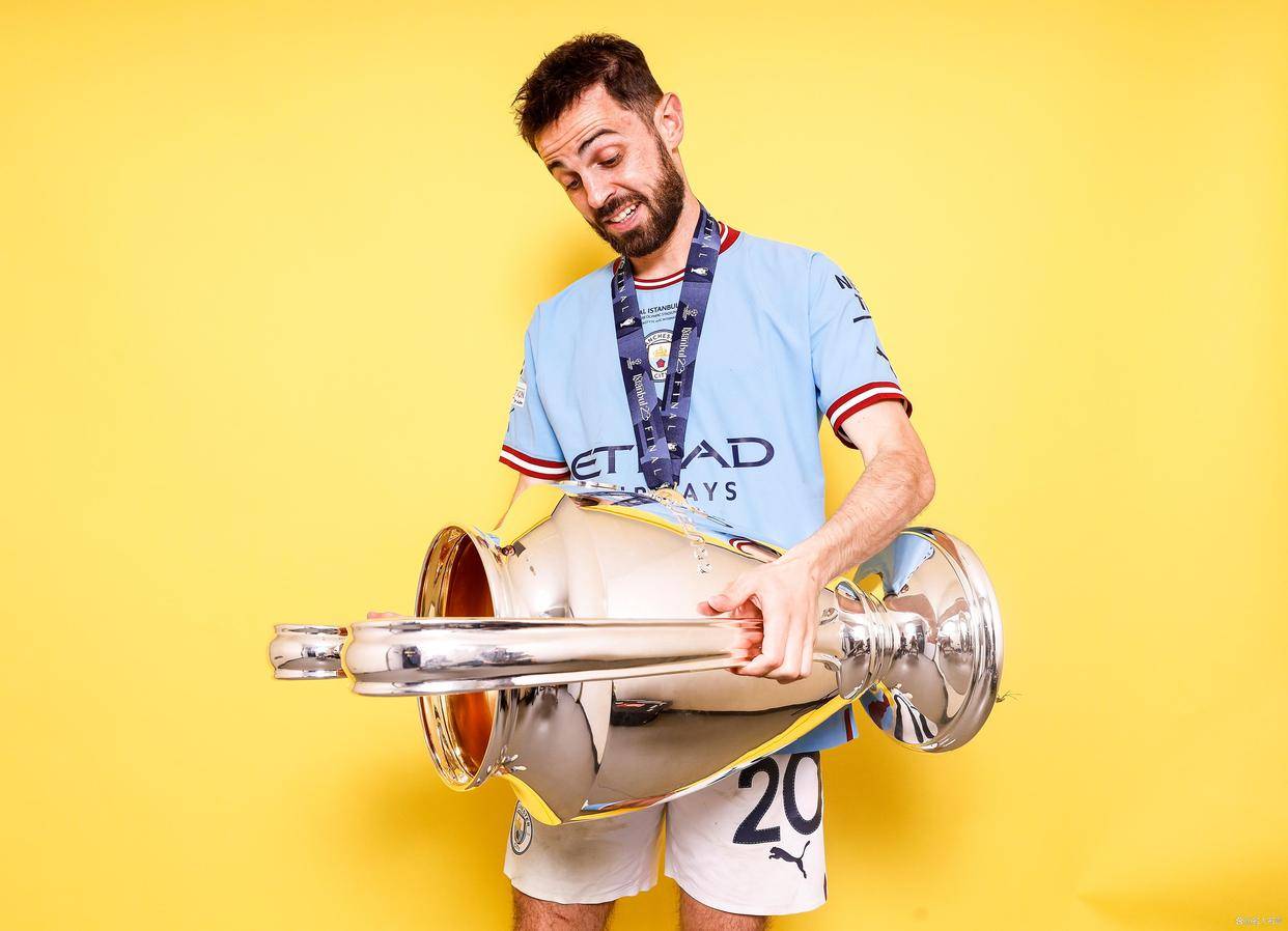 已收到多份, 国脚态度轻